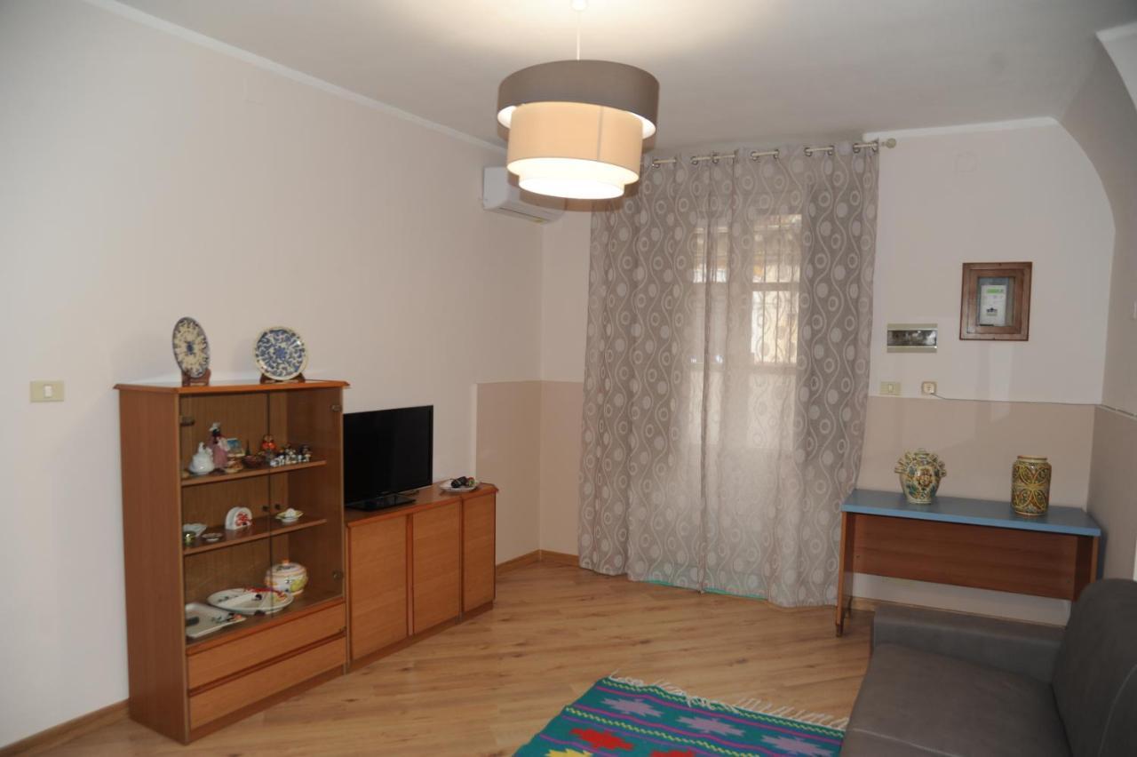 Casa Vacanze Il Nespolo Catánia Buitenkant foto