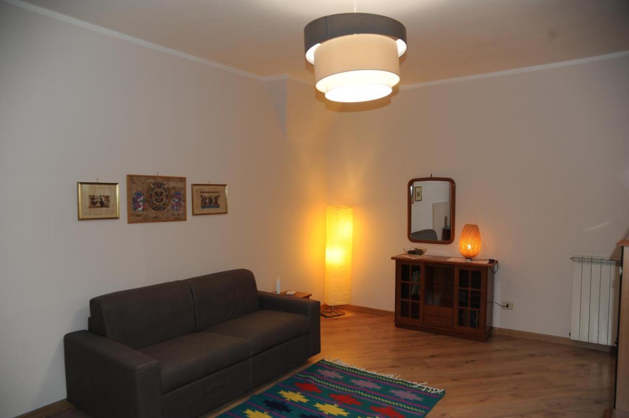 Casa Vacanze Il Nespolo Catánia Buitenkant foto