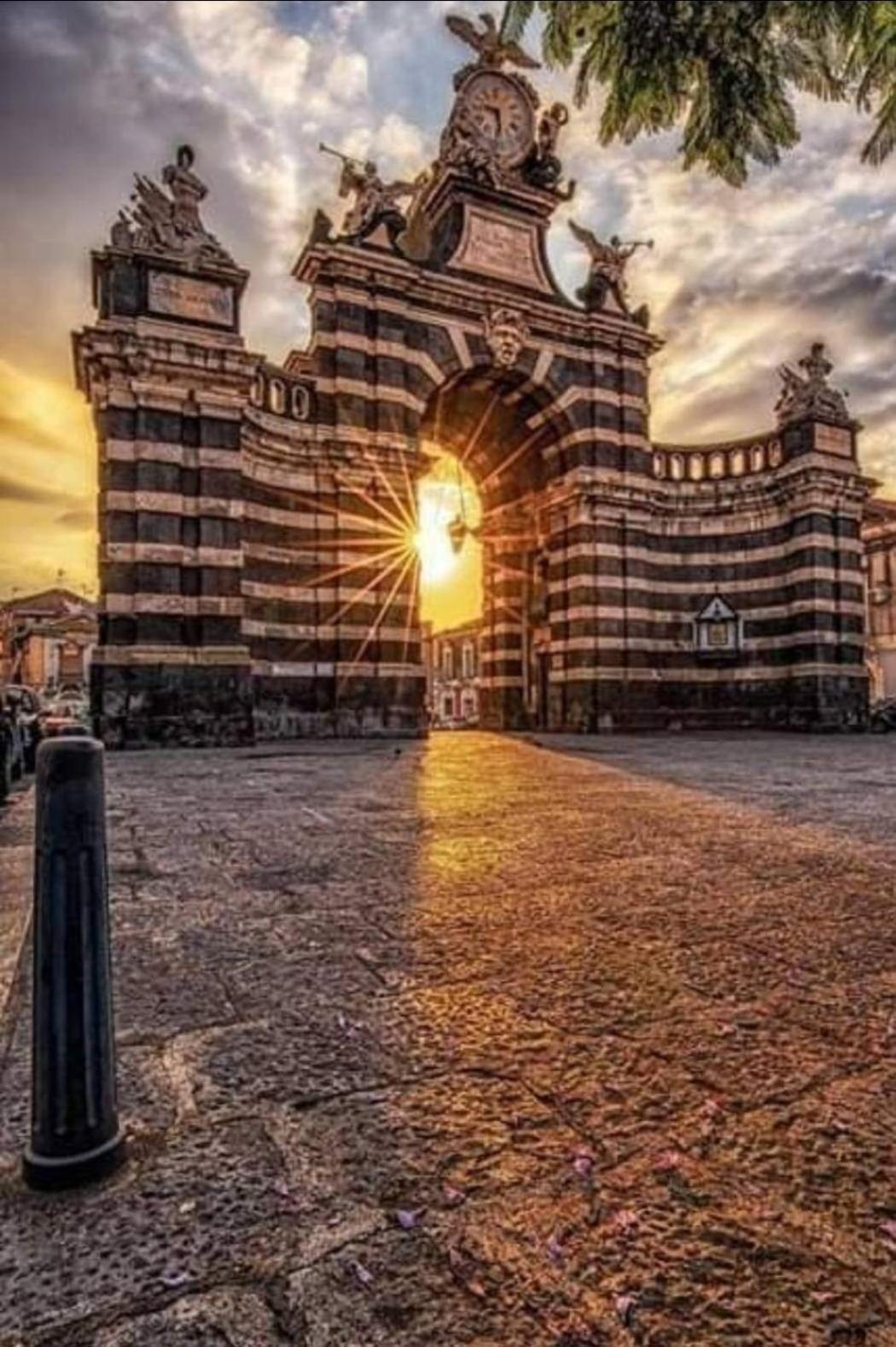 Casa Vacanze Il Nespolo Catánia Buitenkant foto