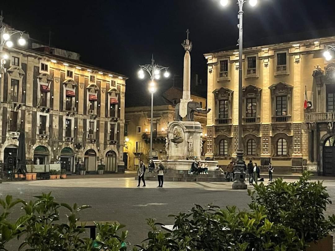 Casa Vacanze Il Nespolo Catánia Buitenkant foto